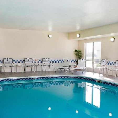 Fairfield Inn & Suites By Marriott Champaign Bagian luar foto