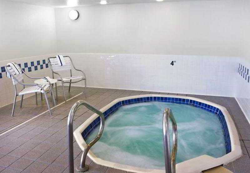 Fairfield Inn & Suites By Marriott Champaign Bagian luar foto